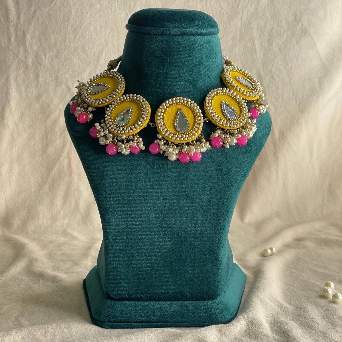 Handmade Choker - KHOJ.CITY