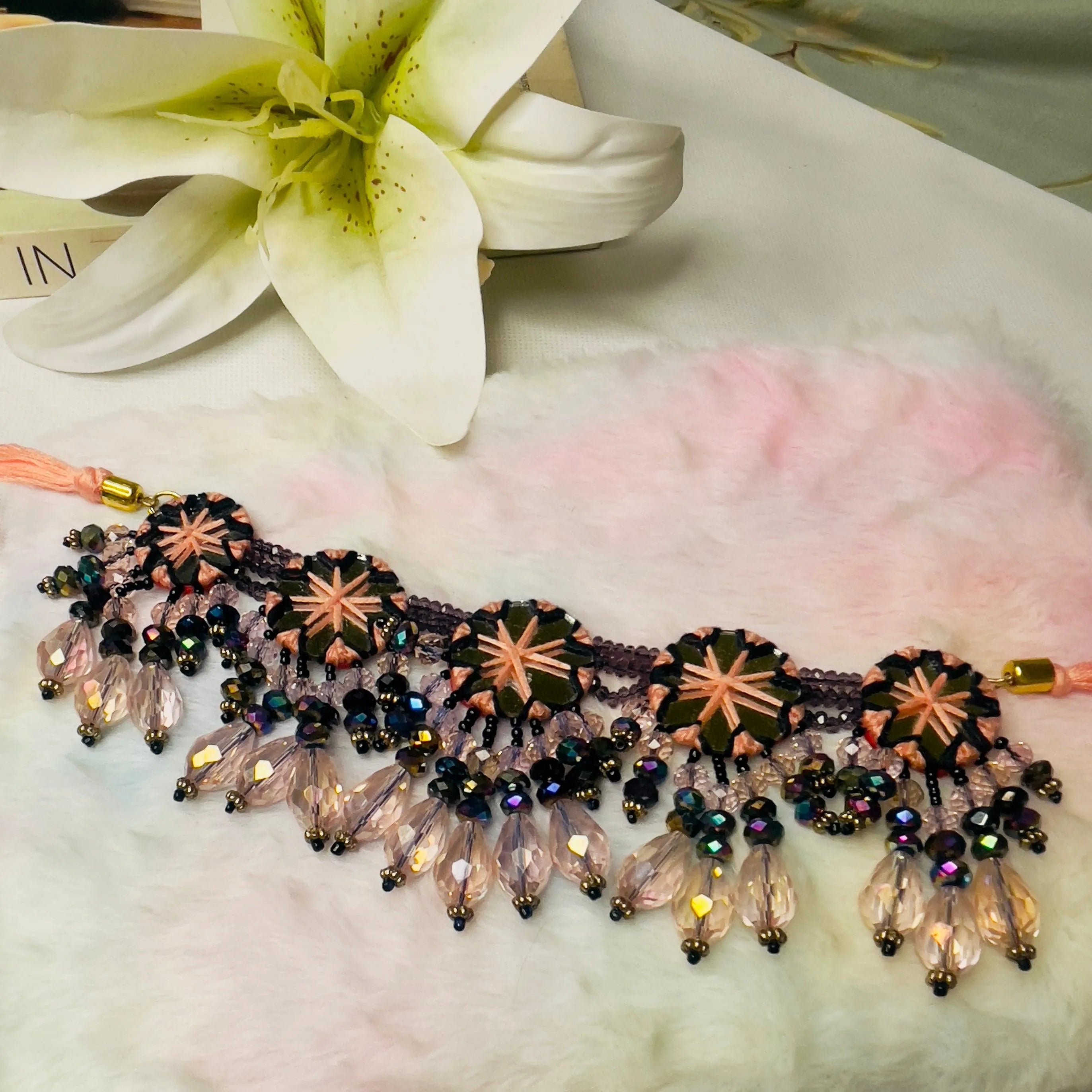 Anvi Classic Multi Color Handmade (Necklace/ Choker) HM-NP-001 - KHOJ.CITY