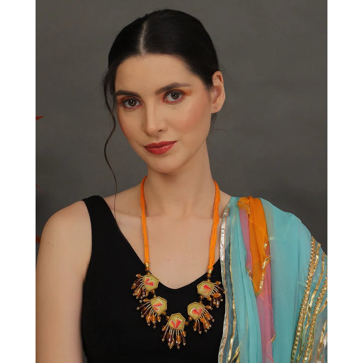 Cheerful Bloom Classic Gold Handmade (Choker) HM - NP - 013 - KHOJ.CITY