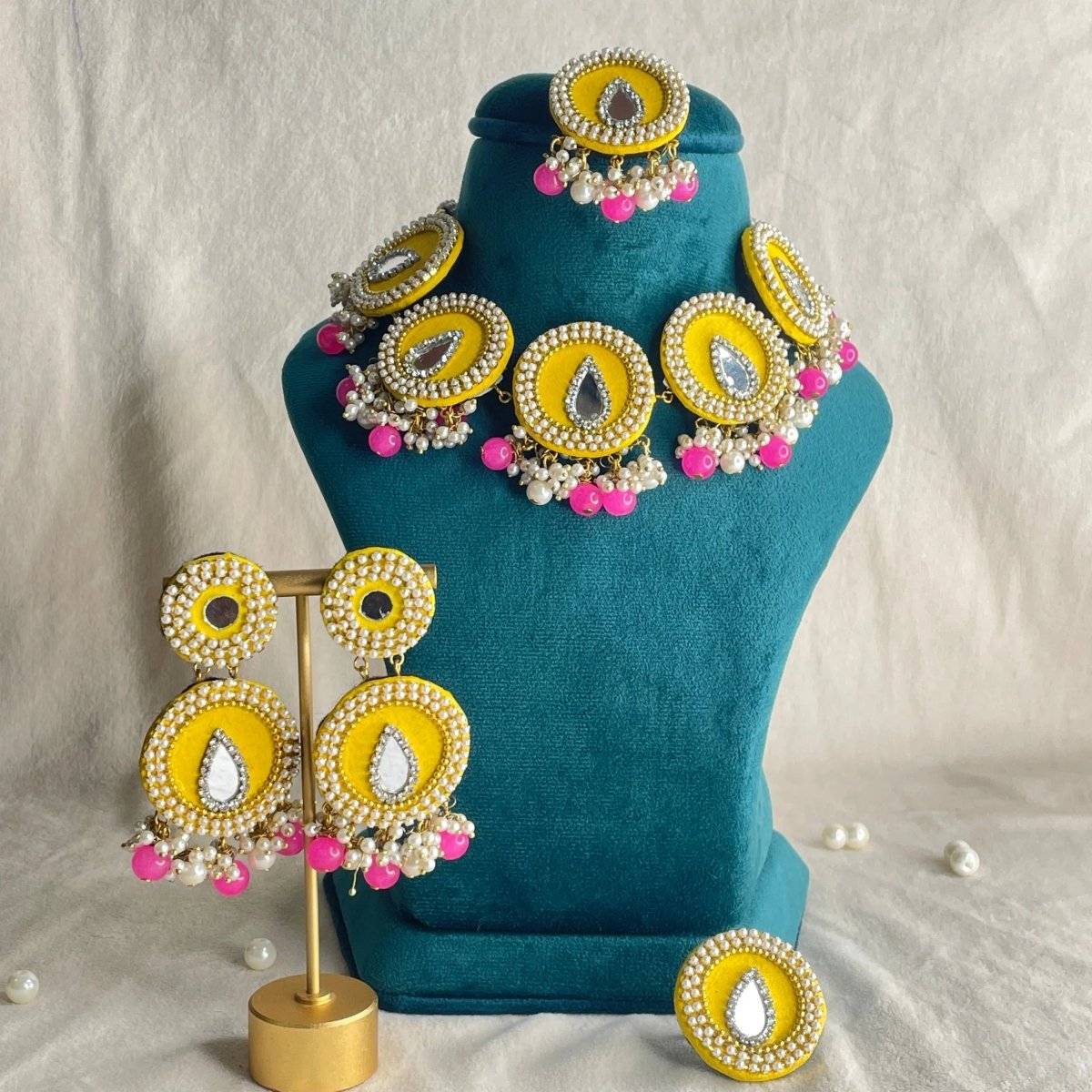 Diya Classic Multi Color Handmade Bridal Jewelry (Shaadi Set) - 002 - KHOJ.CITY