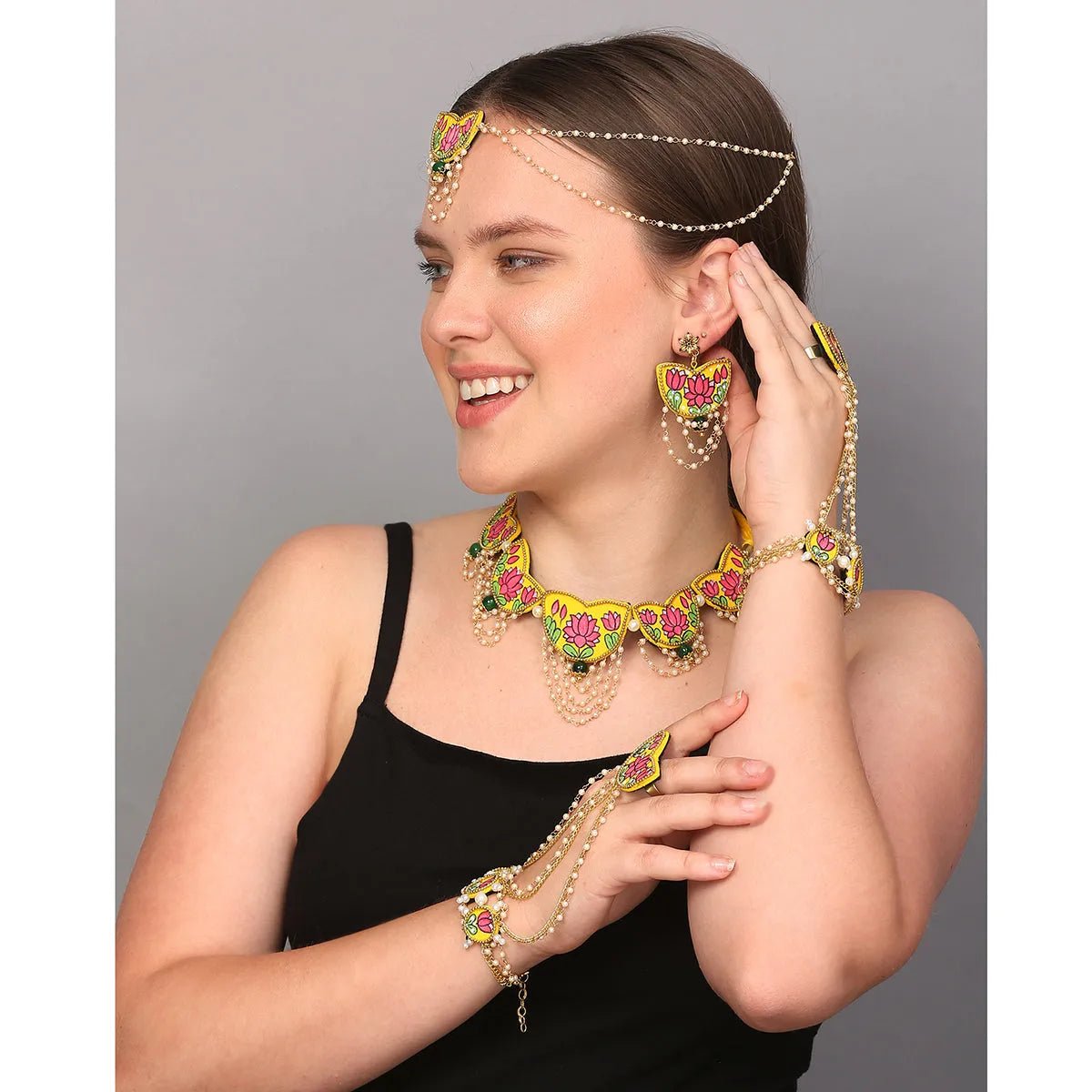 Kaatyayani Haldi Classic Hand Painted Bridal Jewelry (Shaadi Set) - 019 - KHOJ.CITY