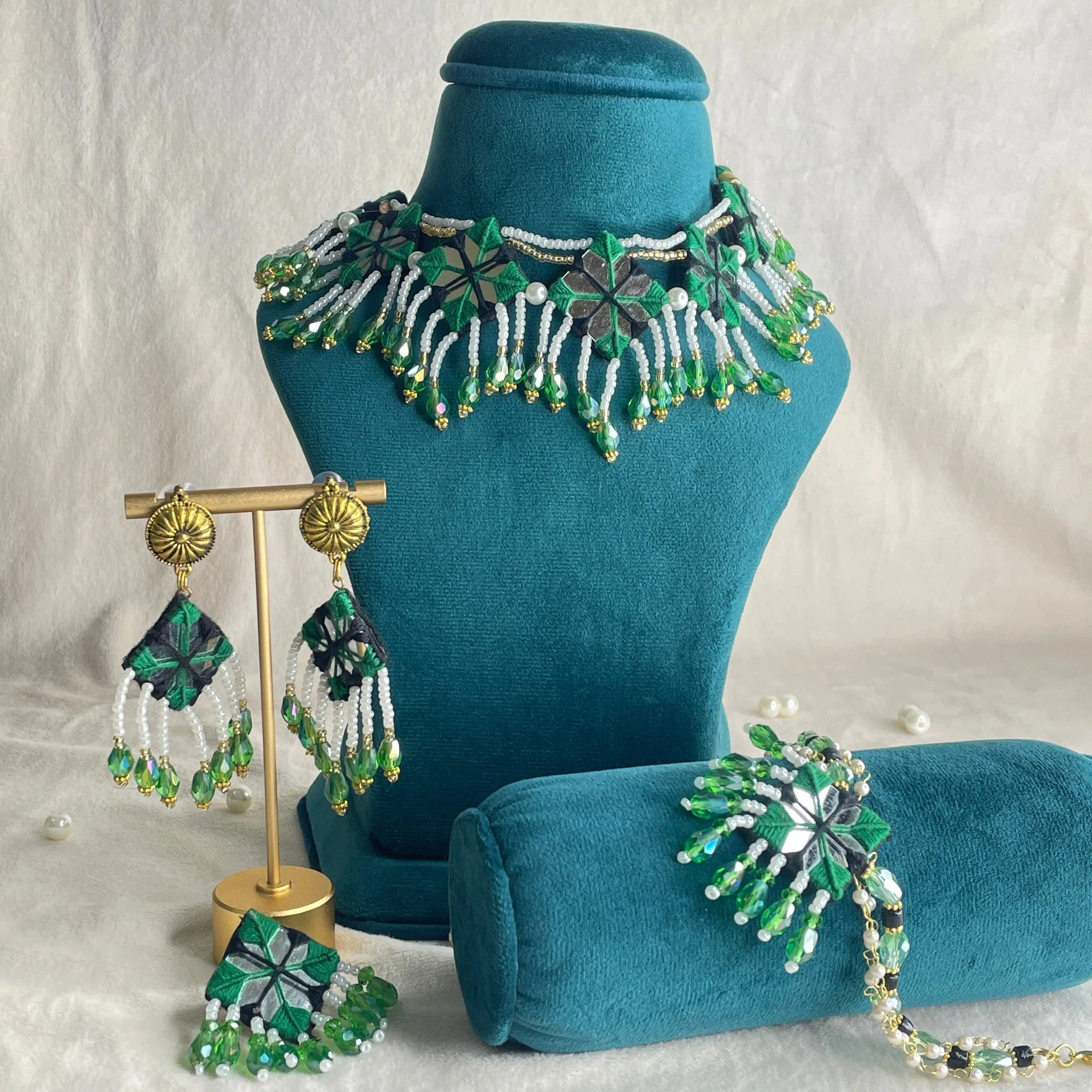 Vajra Mirror Classic Multi Color Handmade Bridal Jewellery (Shaadi set) -008 - KHOJ.CITY