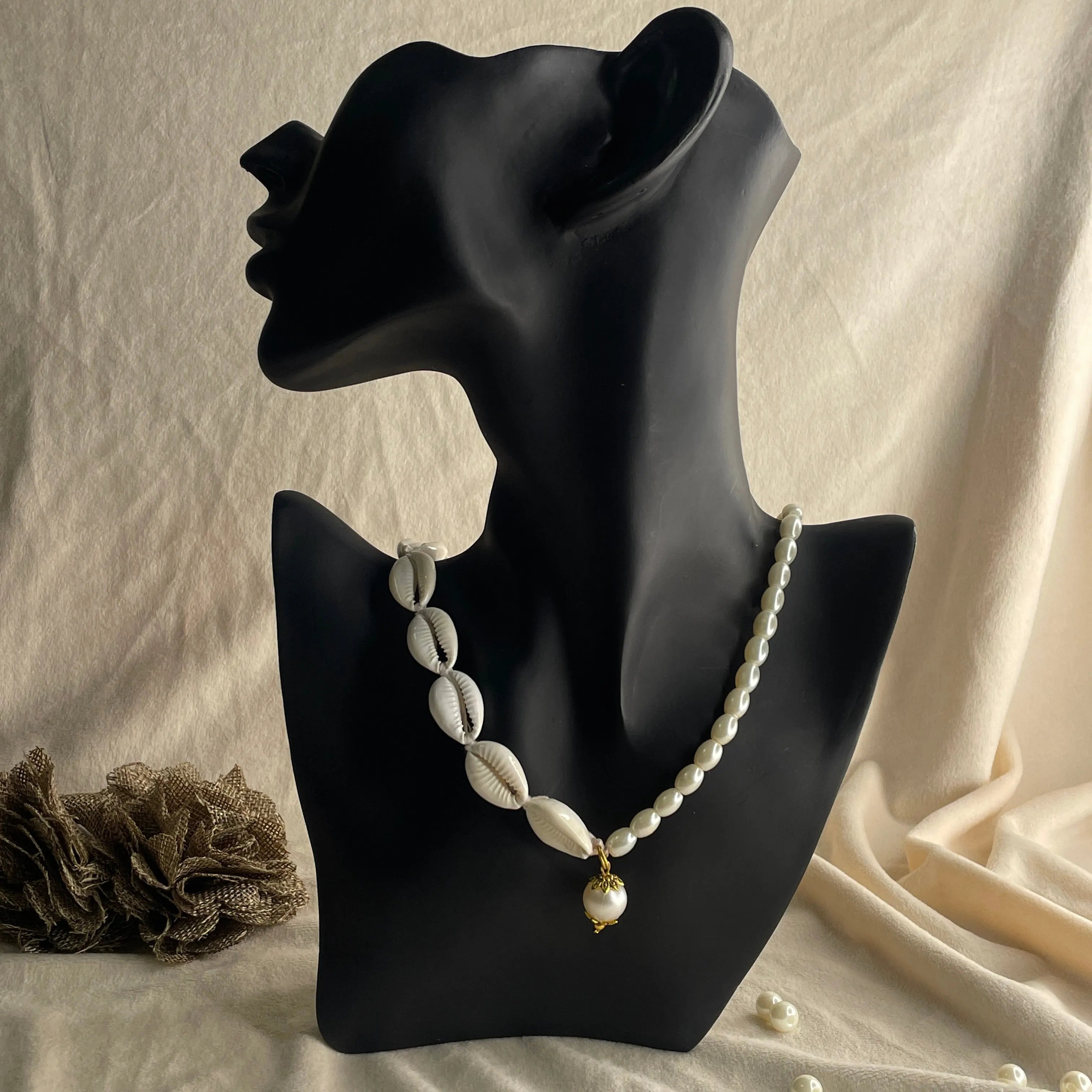 Cowrie Classic Multi Color Handmade (Necklace) HM-NP-027 - KHOJ.CITY