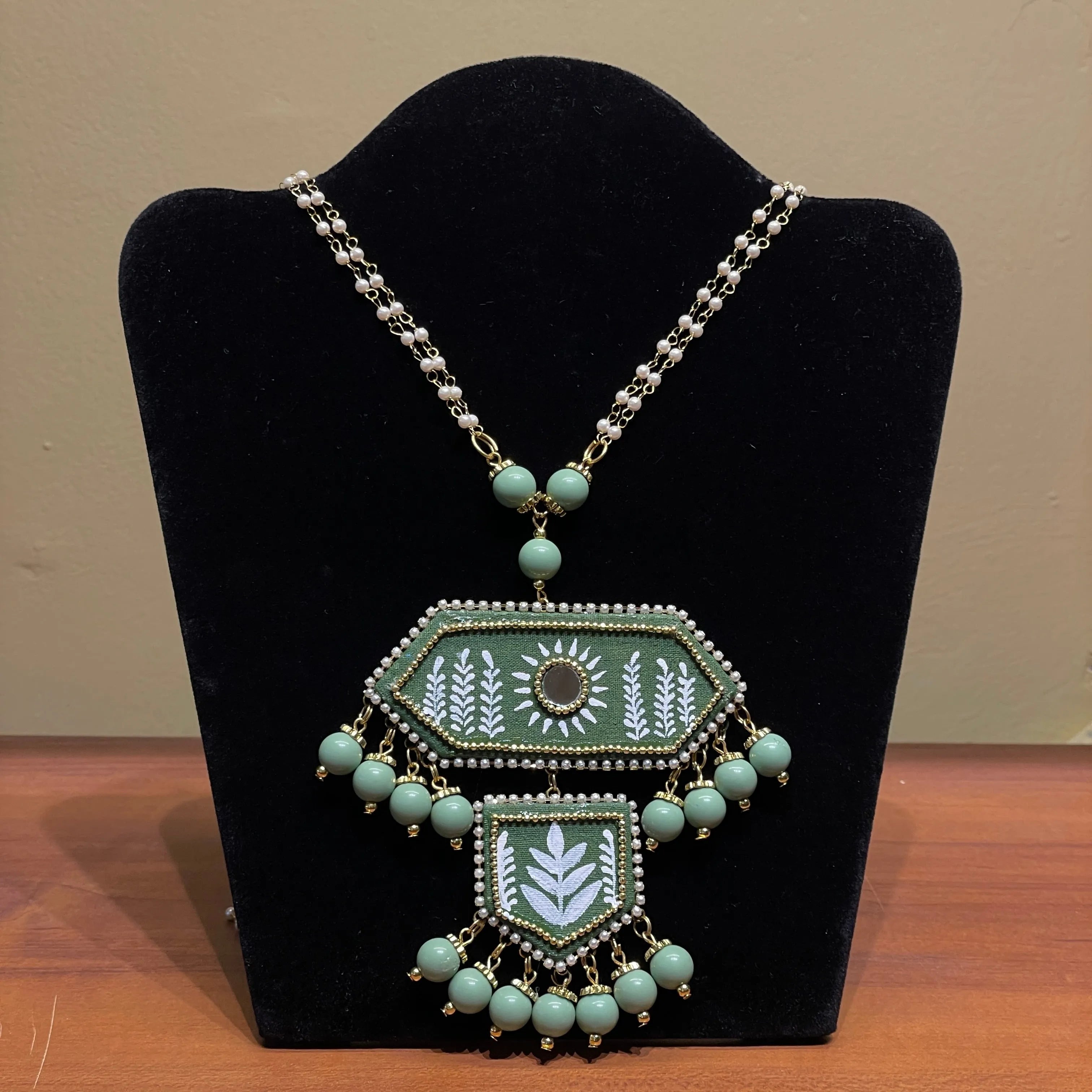 Nalini Green Hand Painted (Necklace) HP-NP-071 - KHOJ.CITY