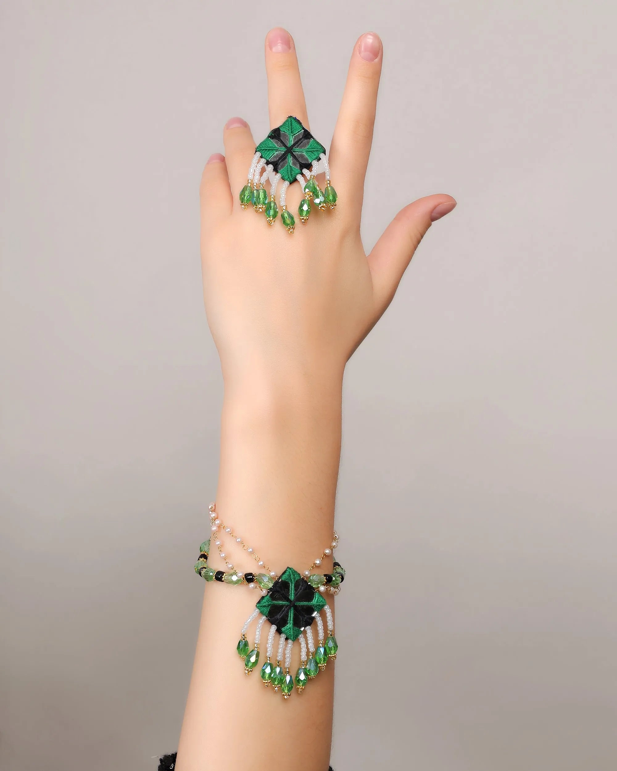 Vajra Mirror Classic Multi Color Handmade Bridal Jewellery (Shaadi set) -008 - KHOJ.CITY