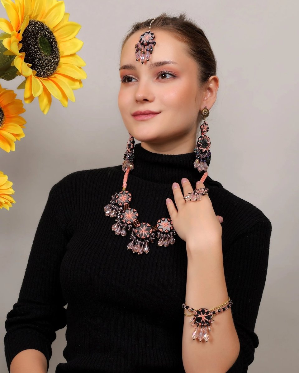 Anvi Classic Multi Color Handmade Bridal Jewelry (Shaadi Set) - 007 - KHOJ.CITY