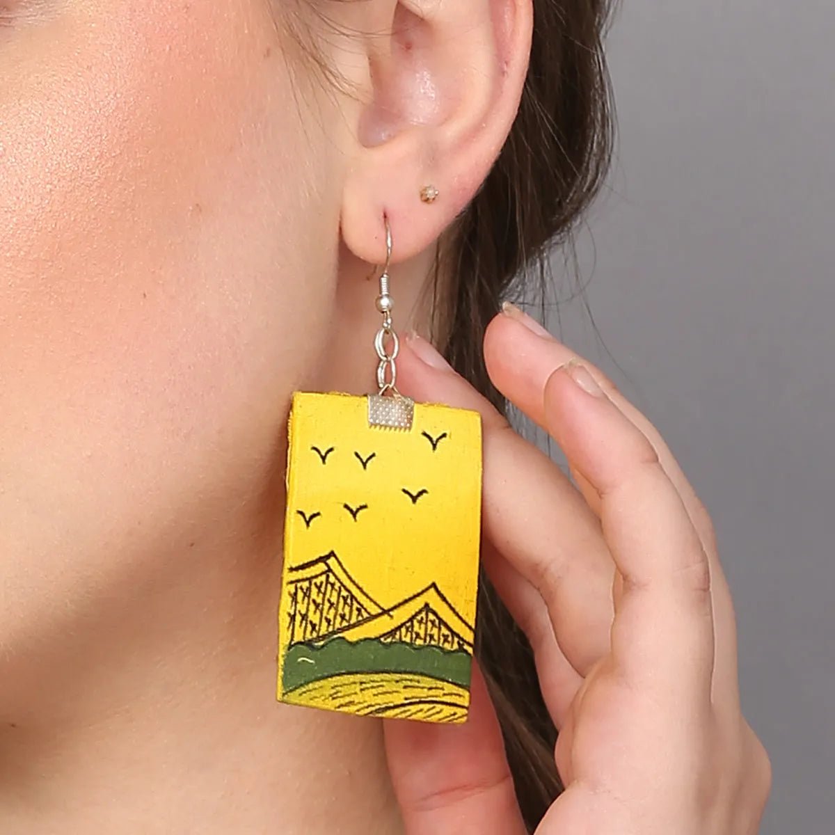 Dreaming Urban Naari Bohemian Multi Color Handmade Drop (Earrings) HP - ER - KHOJ.CITY