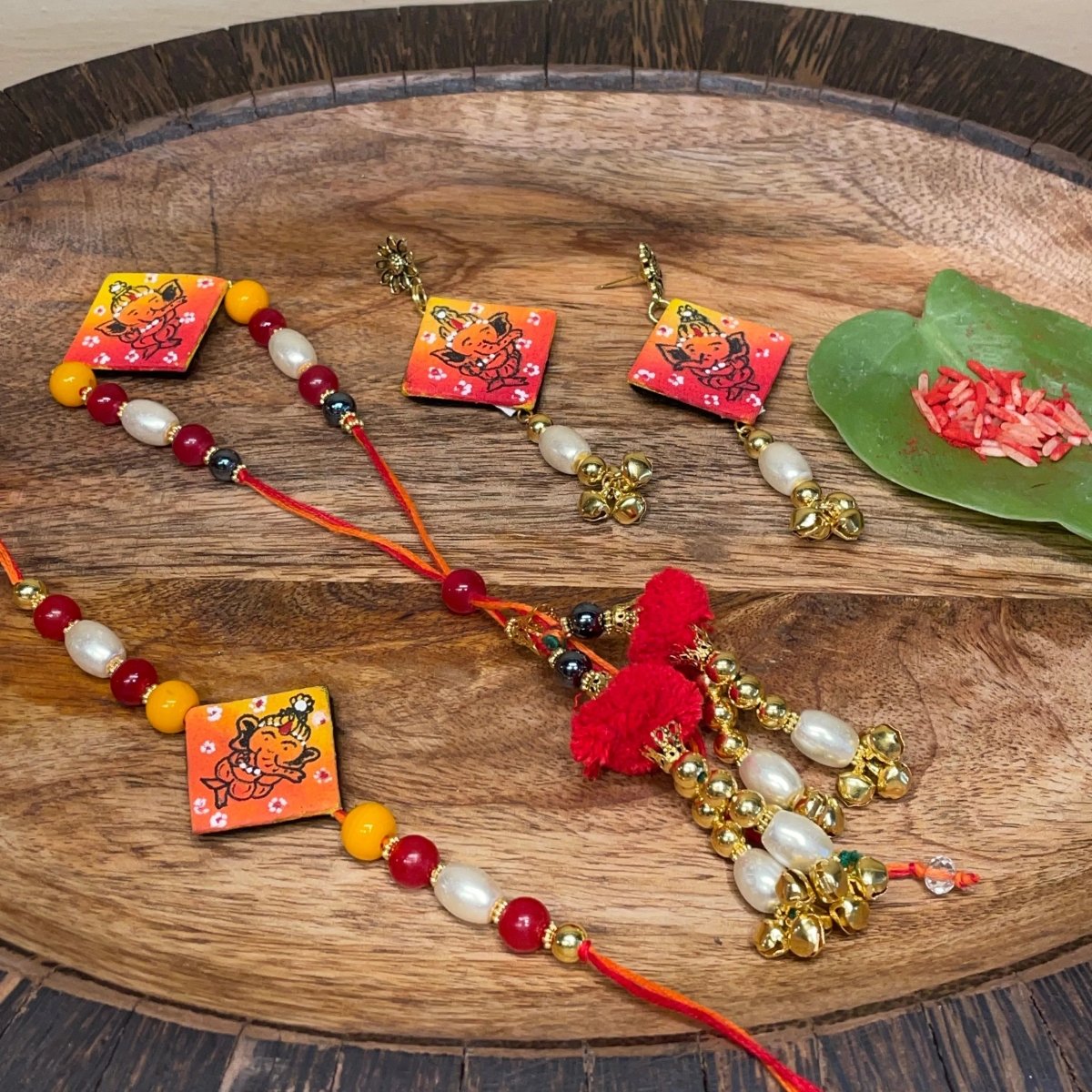 Handmade Rakhi Hamper - 018 - KHOJ.CITY