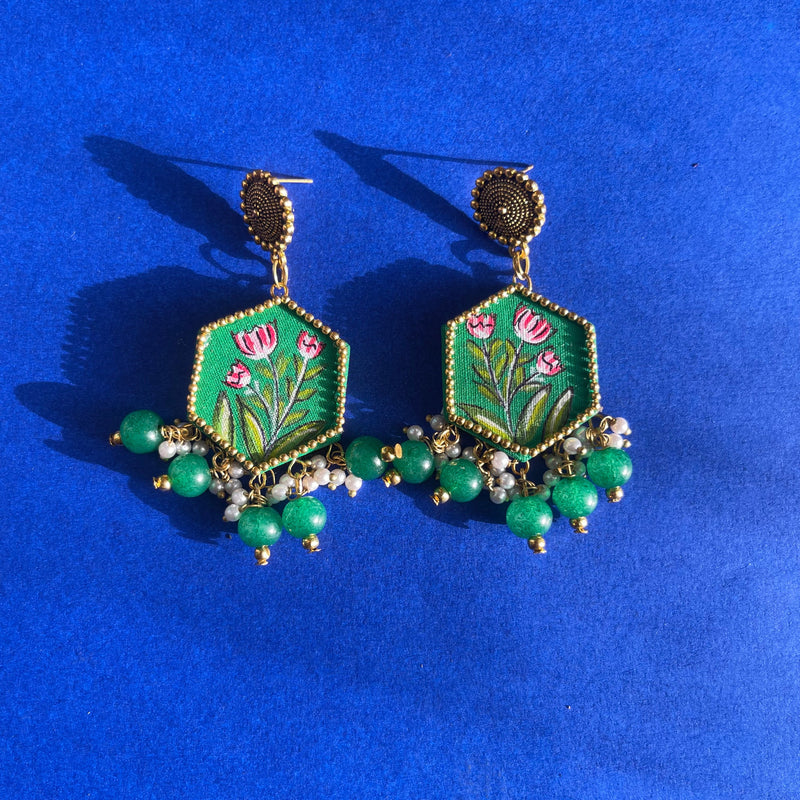 khoj city Mini / Green Dianthus Handpainted (Earrings)