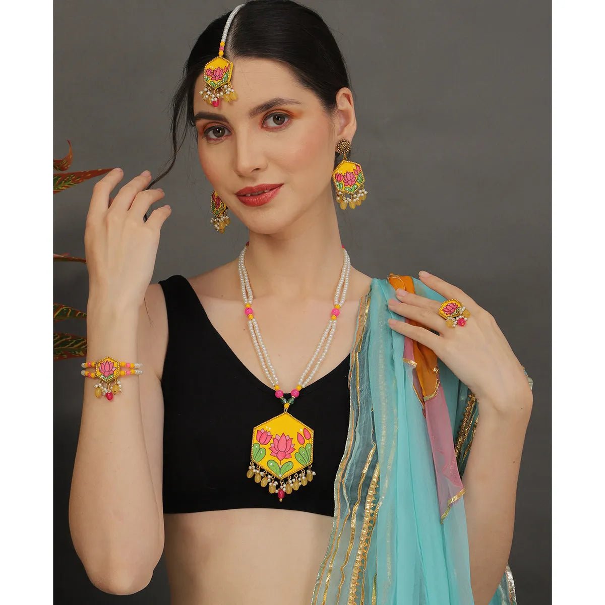 Lily Classic Hand Painted Handmade (Shaadi set) - KHOJ.CITY