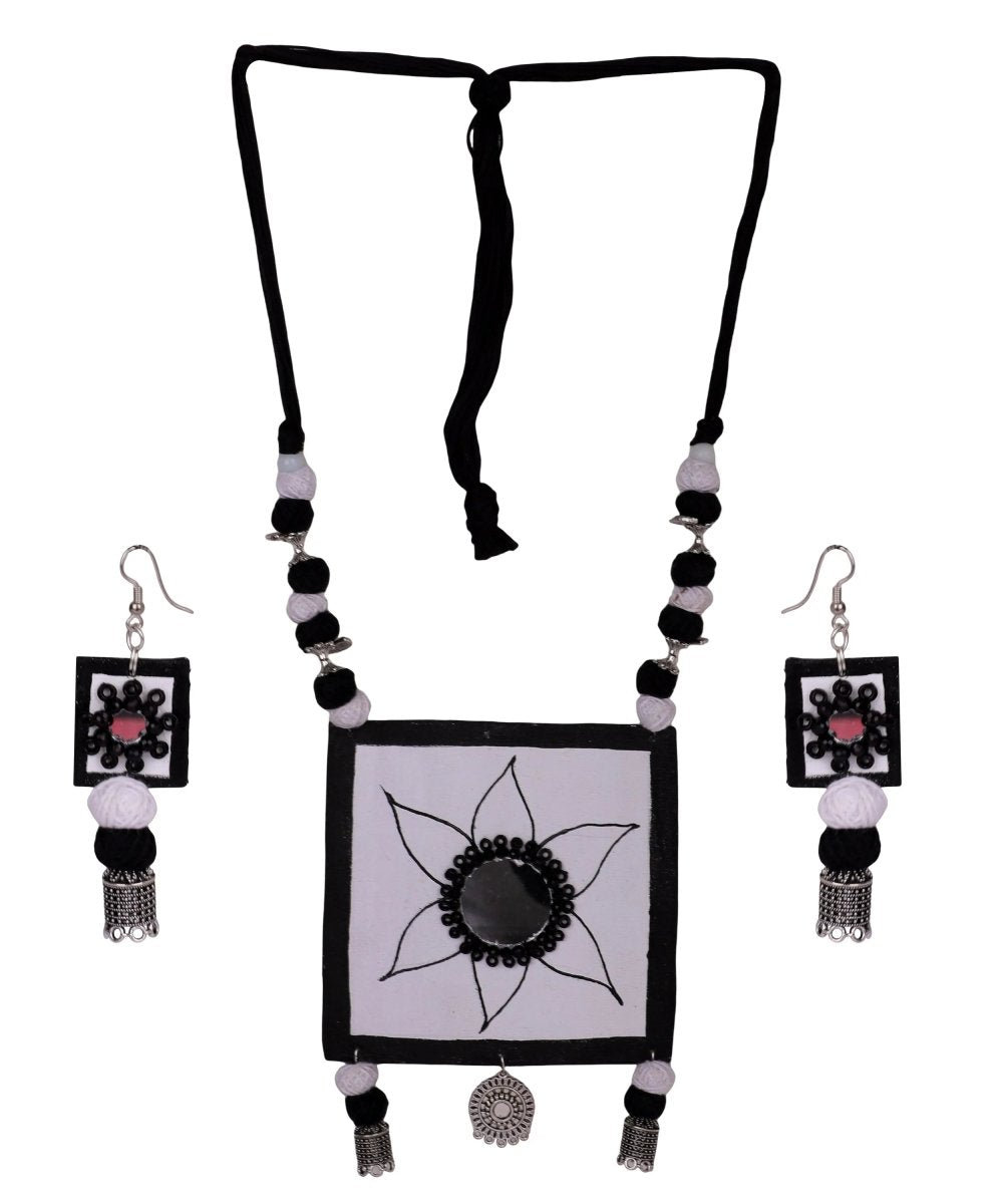 Pushpo Classic Multi Color Handmade (Necklace Set) HM - NP - 009 - KHOJ.CITY