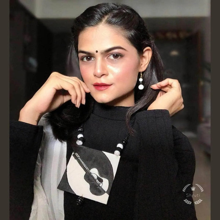 Shadow Tunes Classic Multi Color Hand Painted (Necklace Set) HP-NP-094